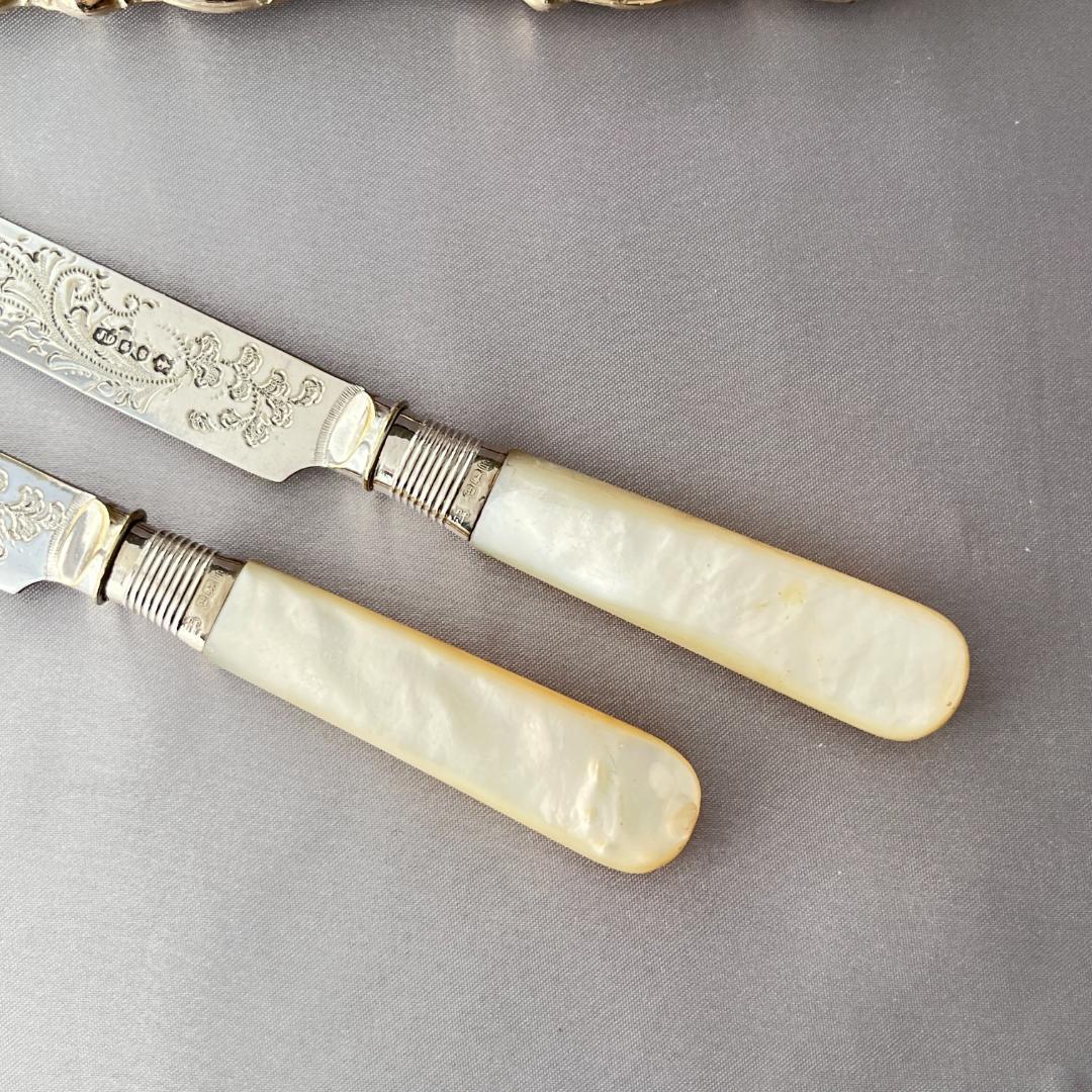 【James Deakin & Sons 】【純銀継手 / 白蝶貝】ティーナイフ
