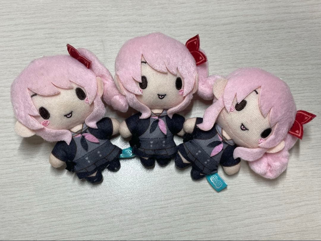 暁山瑞希　モアプラスマスコット 3個