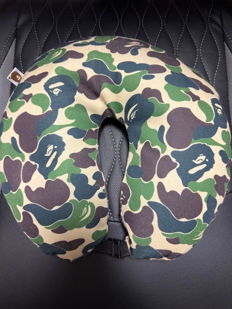 快適グッズ・旅行小物 ABC CAMO 2WAY APE HEAD NECK PILLOW
