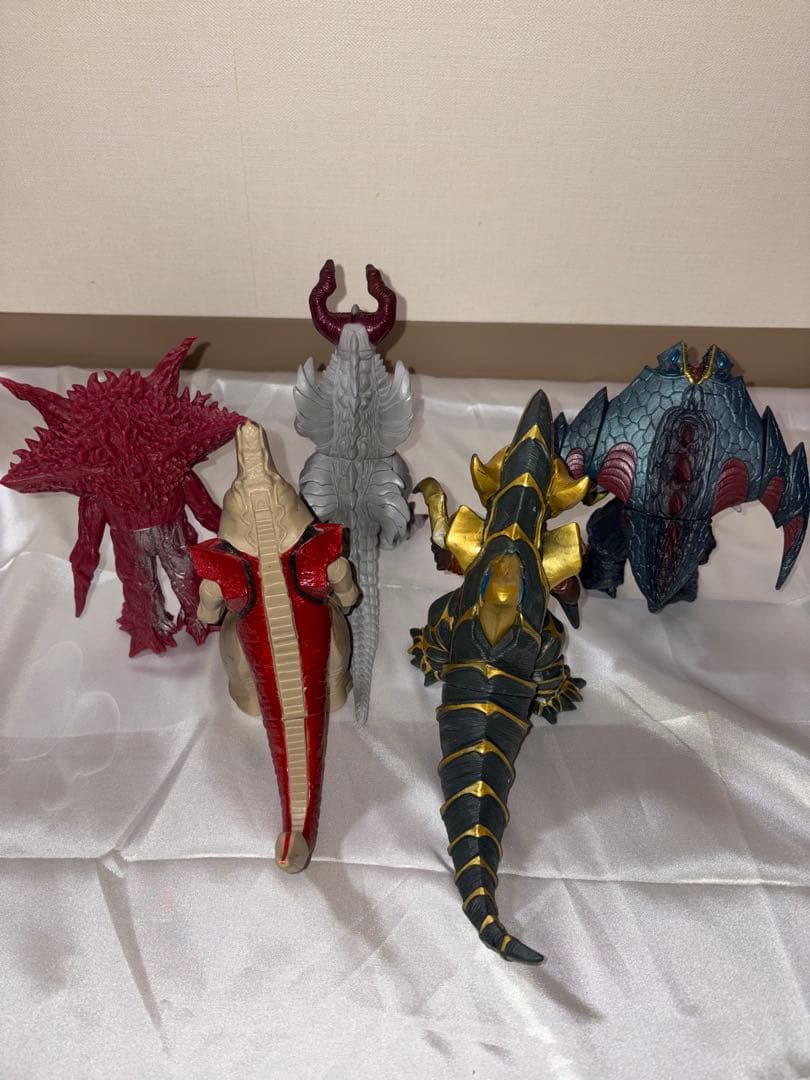 ウルトラマンガイア 怪獣ソフビセット 一部タグあり