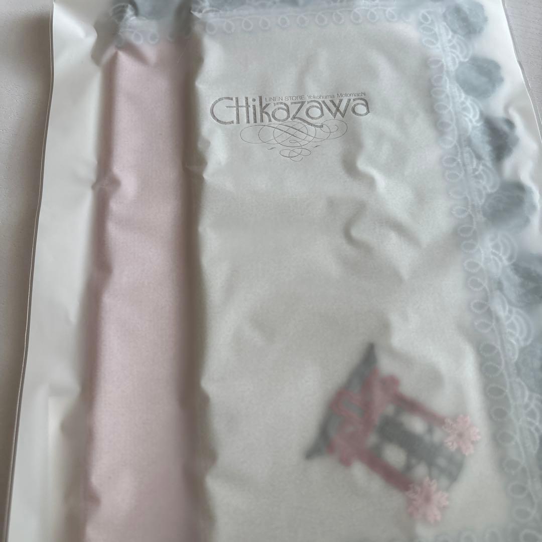 c*0様 近沢レース　 元町　厳島神社ハンカチ お守り付き　２色　ピンク　グレー