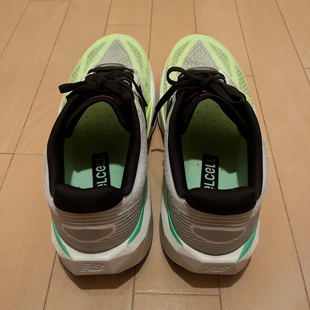 スパイク・シューズ 27.5cm New Balance FuelCell Rebel v5