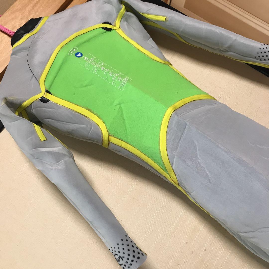 半額　Roxy フルスーツ 新品タグ付き