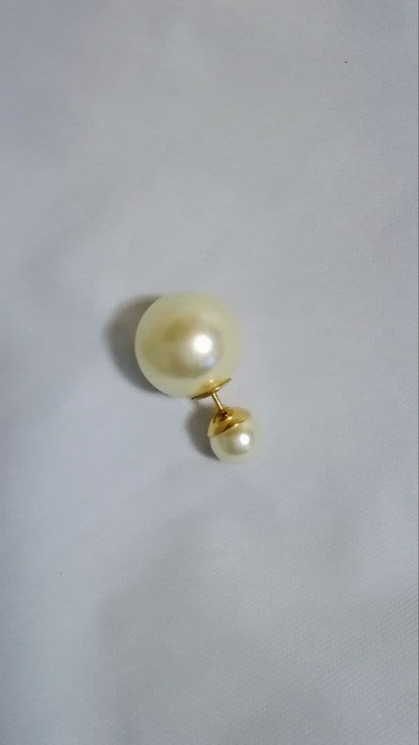 Dior　ディオール　 ピアス トライバルボール 片耳