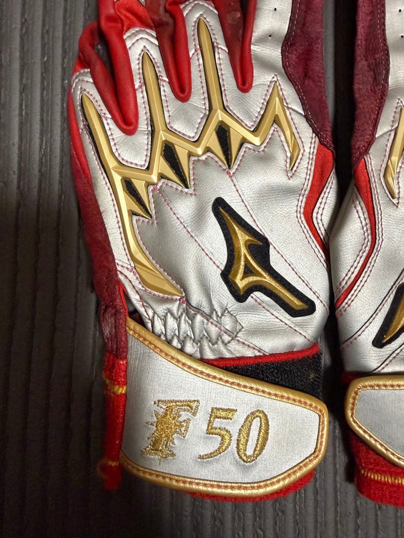 【実使用】五十幡亮汰選手 FIGHTERS バッティンググローブ 早い者勝ち‼️