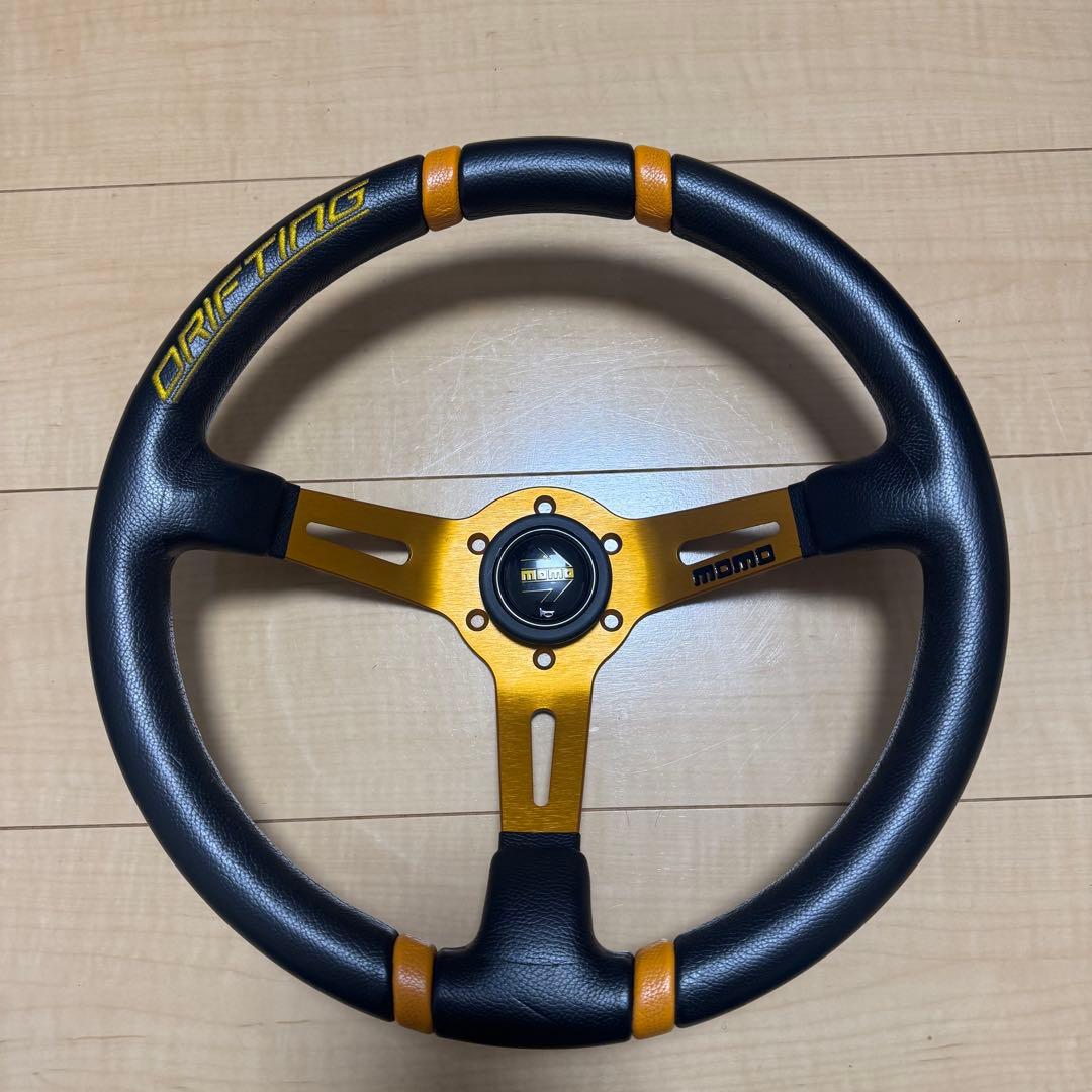 ク*9様 MOMOドリフティングステアリング
