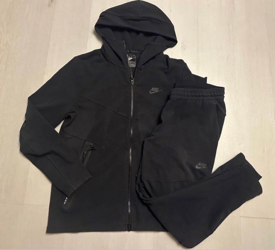 Nike テックフリース上下セット　値下げあり