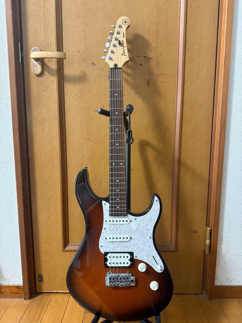 ギター YAMAHA Pacifica 604W
