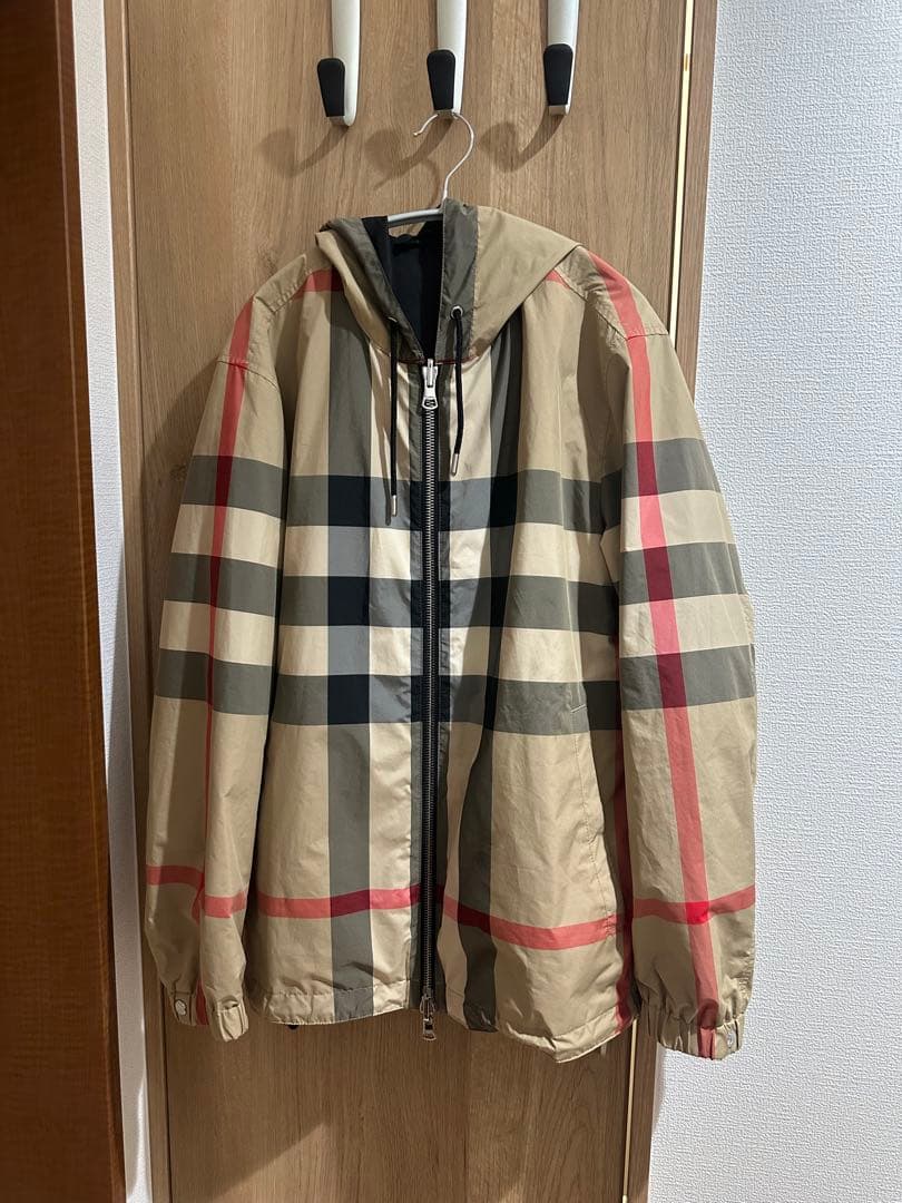Burberry チェック柄 ナイロンジャケット
