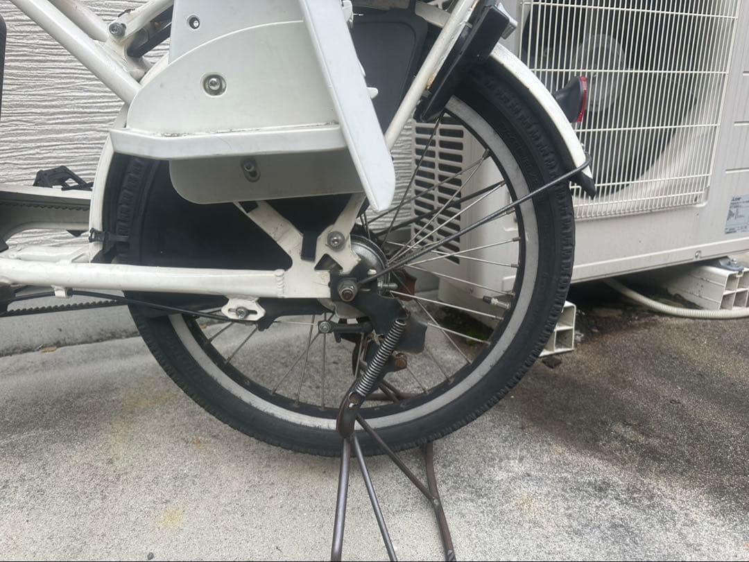 bikke電動アシスト自転車 チャイルドシート付き ホワイト