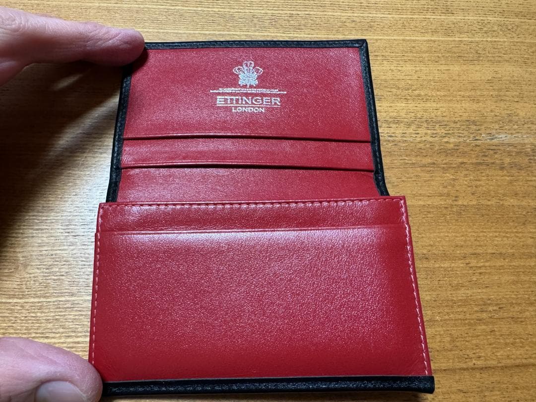 [美品] ETTINGER 名刺入れ カードケース ブラック／レッド
