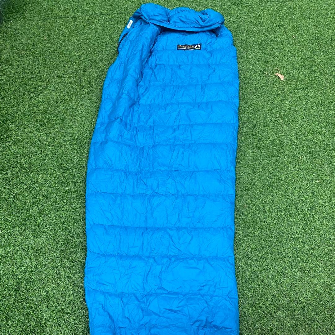 ISUKA ダウンプラス チロル 快適温度−6℃ 冬キャンプ 登山 車中泊