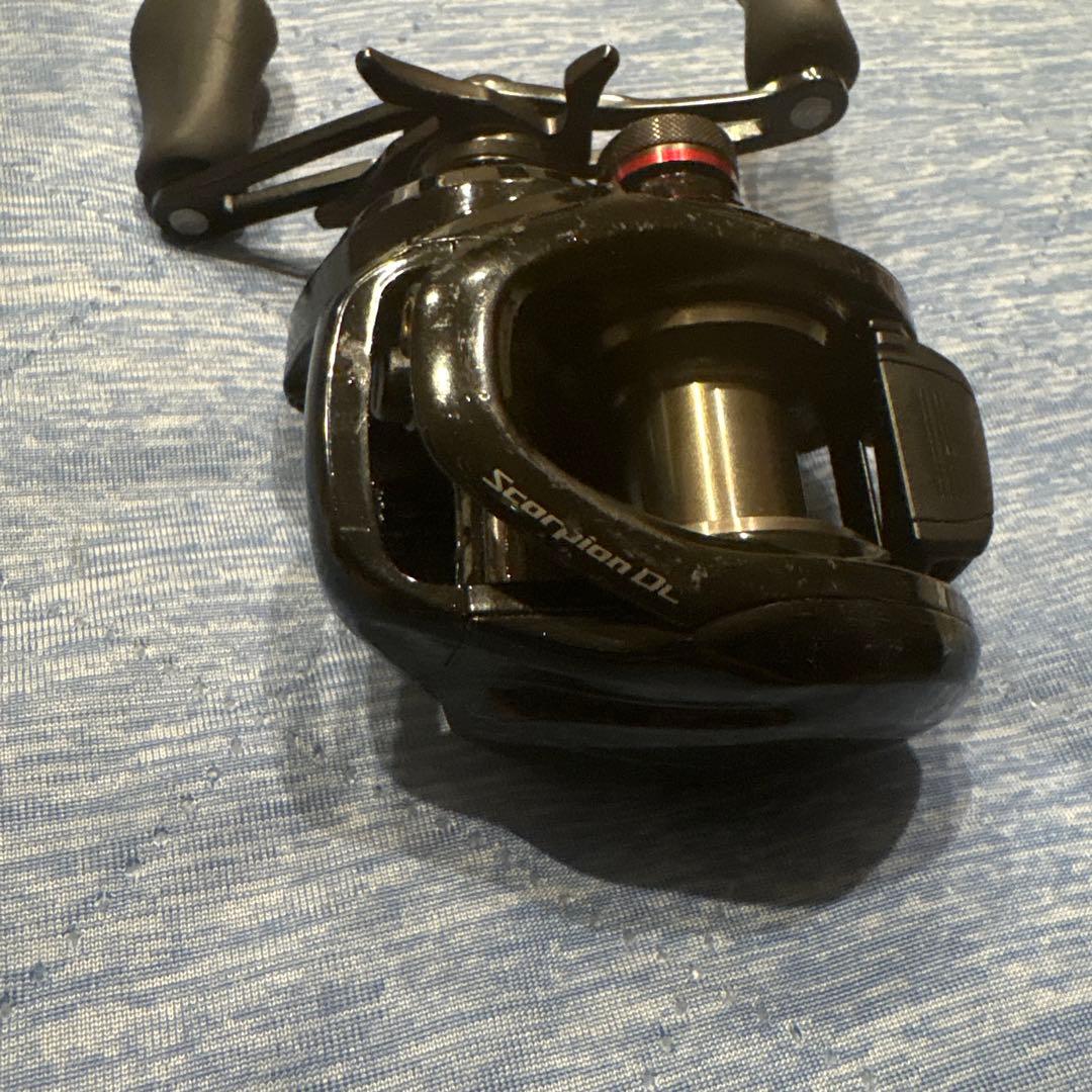 17スコーピオンDC 100HG シマノ　リール