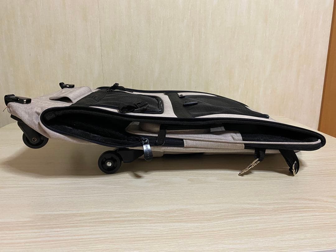 値下げ(13,000▶︎8,000)エアバギーフィット　ペットキャリー