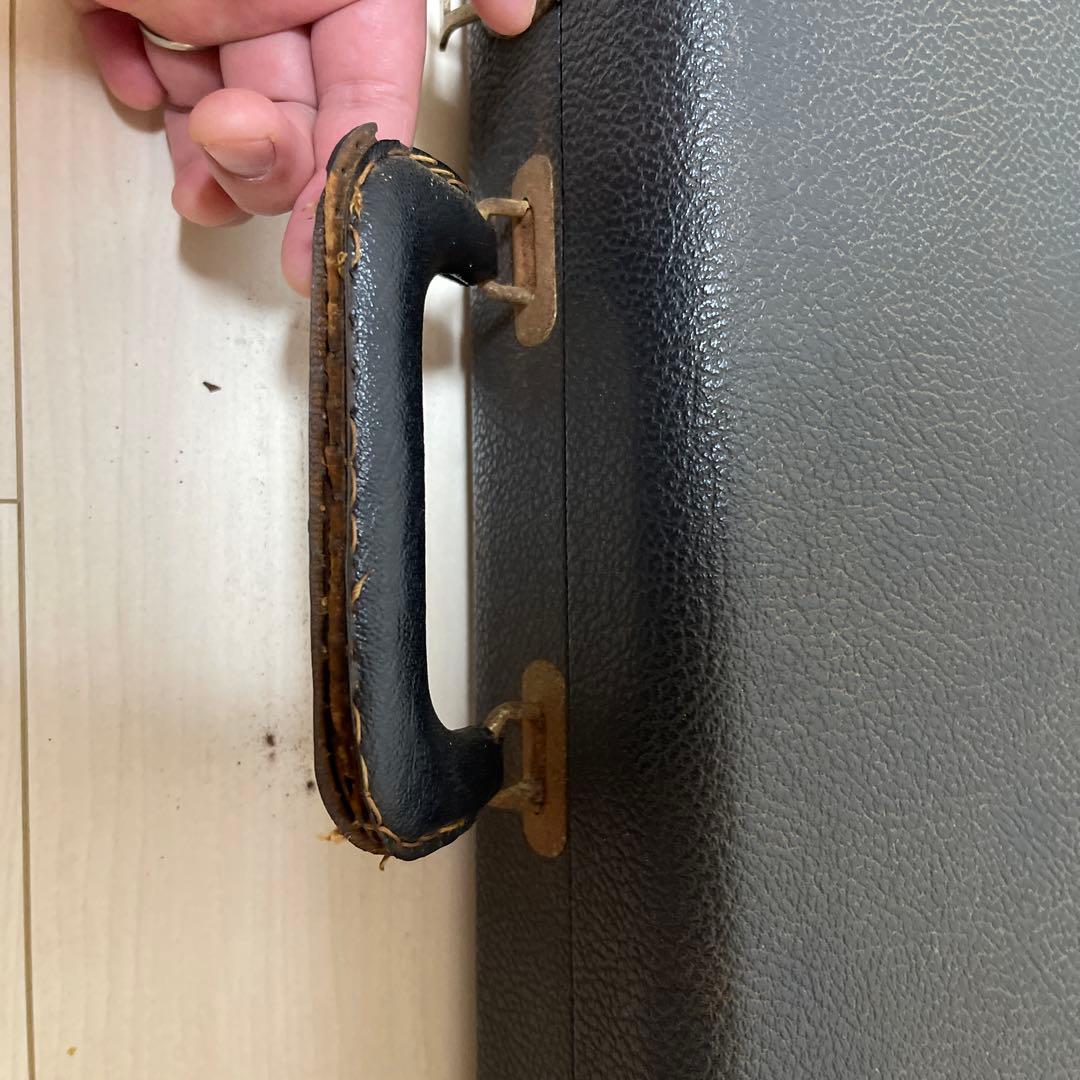 【送料込】Fender 70年代ストラトキャスター用ハードケース