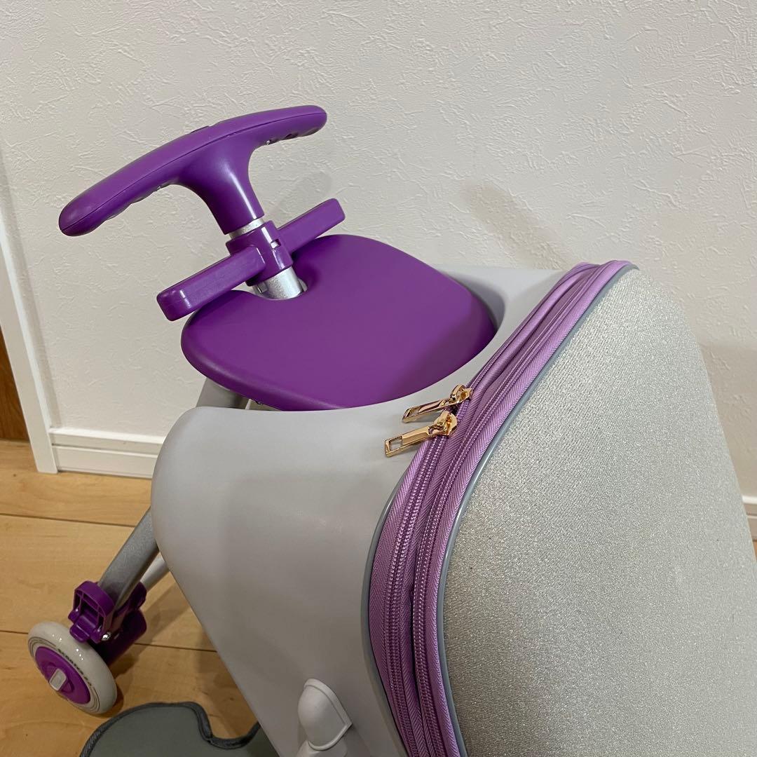 【新品】乗れる　キャリーケース