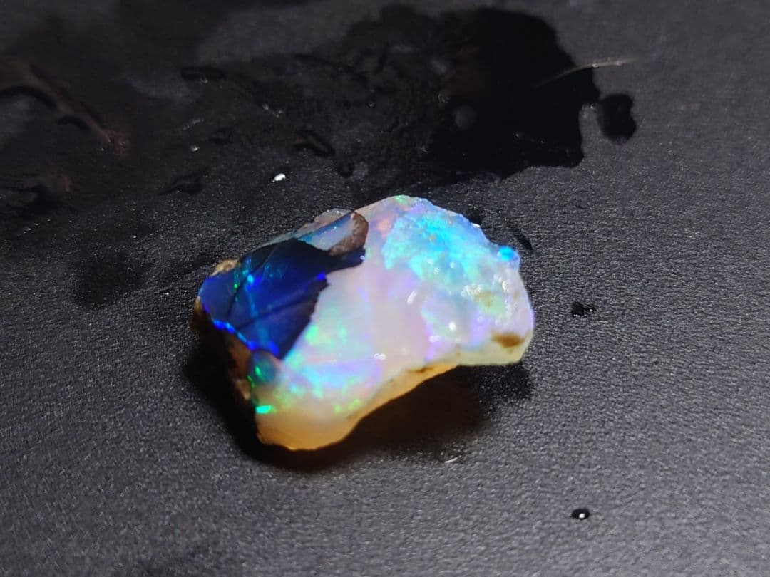 混合　エチオピアオパール　ウェロ産　チョーク　鉱物標本　原石