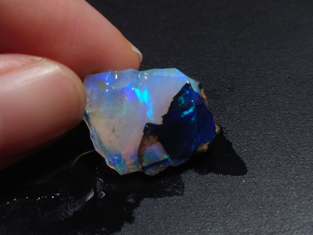 混合　エチオピアオパール　ウェロ産　チョーク　鉱物標本　原石