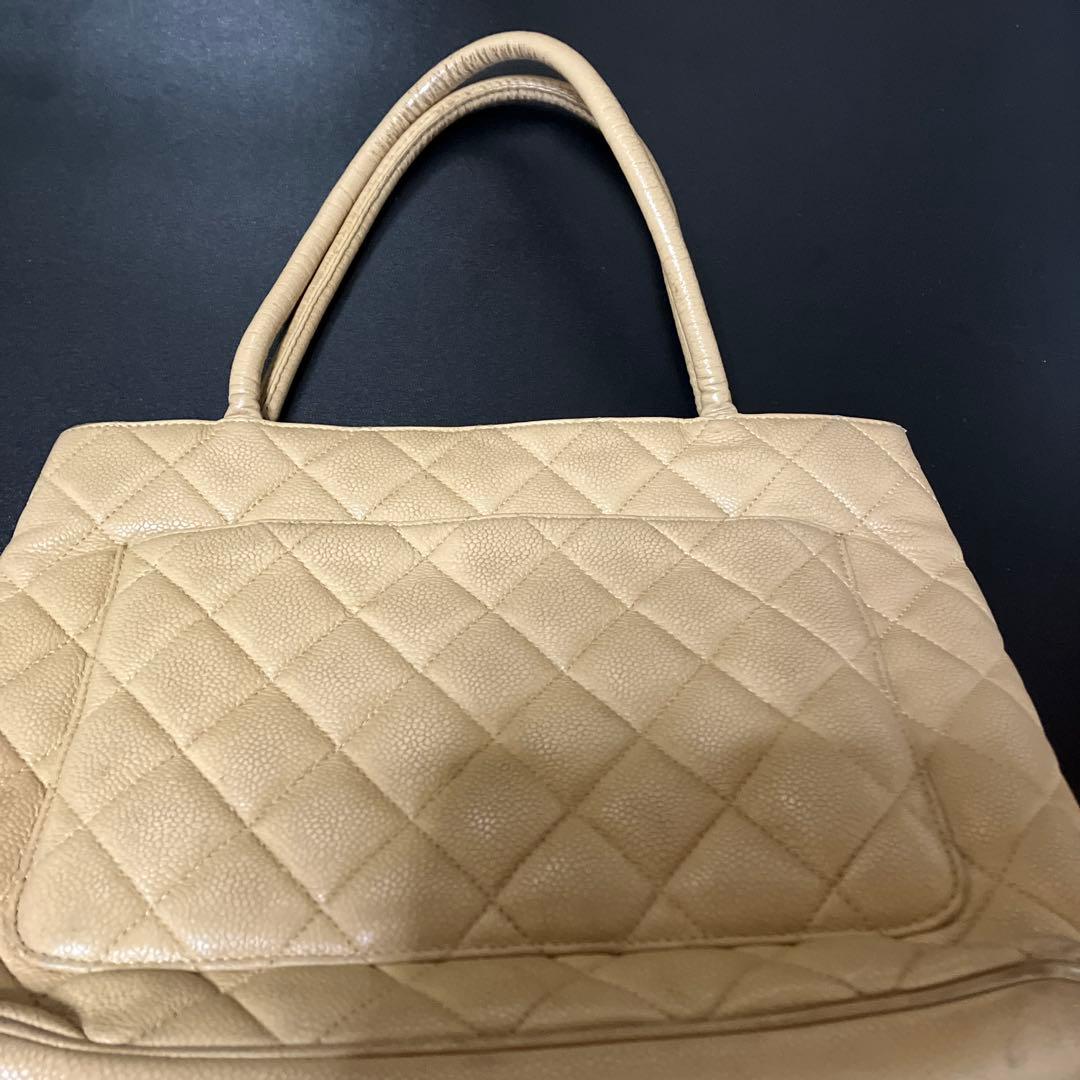 シャネル　復刻トート　キャビアスキン　ベージュ　金具　ゴールド　正規店購入　本物