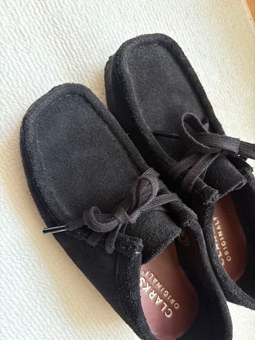 クラークス　ワラビー　ブラック