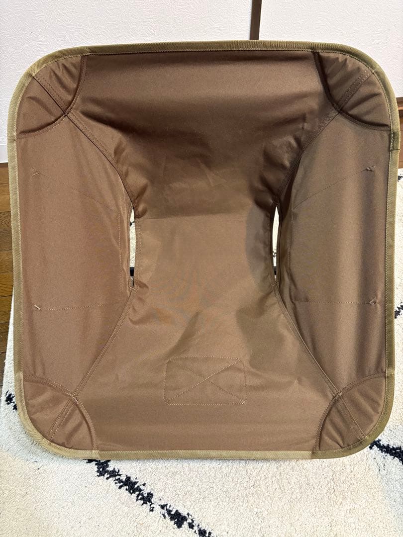 Helinox Tactical Incline Chair コヨーテタン