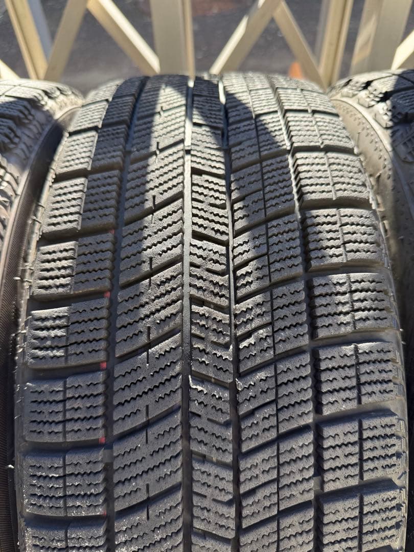 OZ Racing スーパーツーリヅモ16㌅ ナンカンスタッドレスタイヤ セット