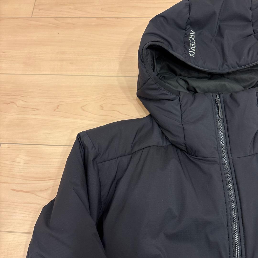 【ヨッシー】ARC'TERYX アトムSVフーディーblack