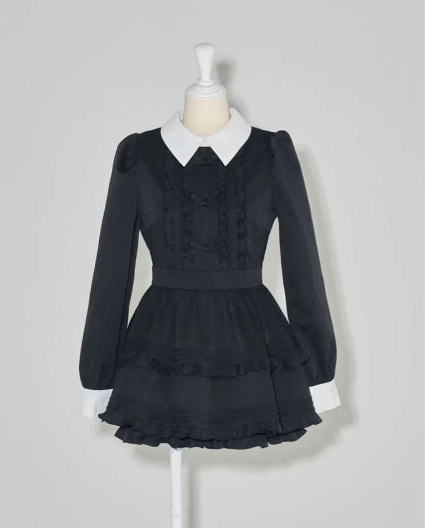 pium ピウム フリルリボン襟付きセットアップ