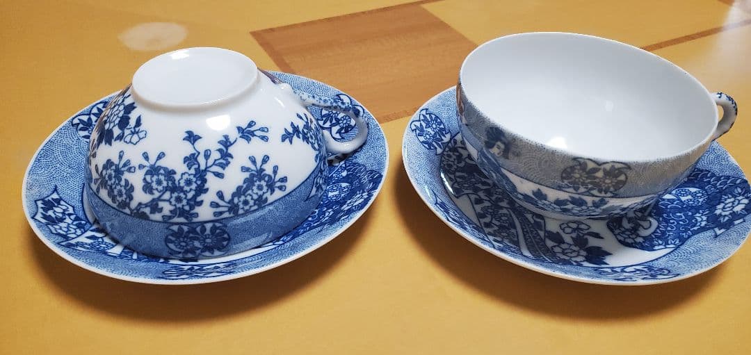 エッグシェル　透かし芸者　ティーカップ2客セット