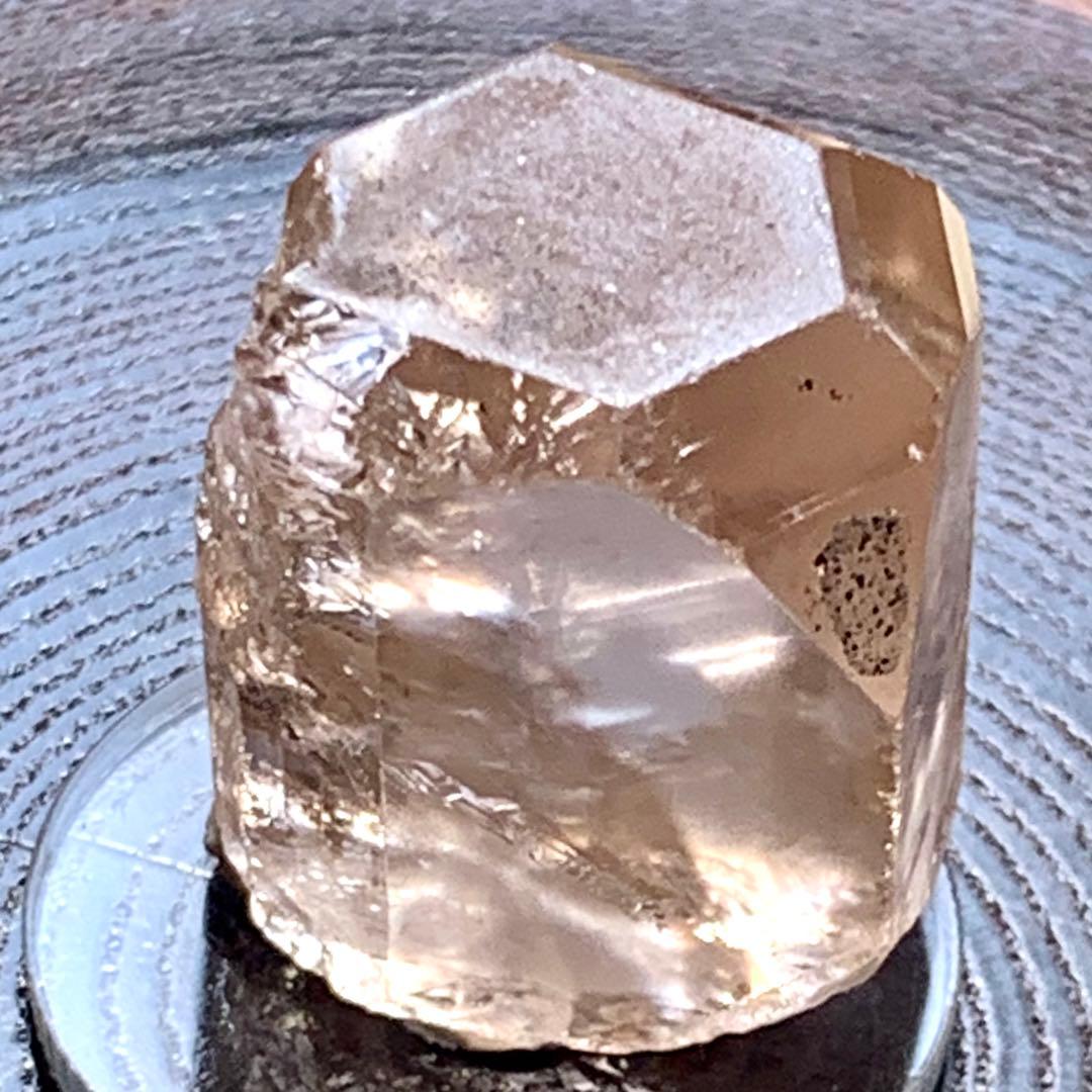 美し過ぎるピーチカラートパーズ原石104ct/非加熱/鉱物標本