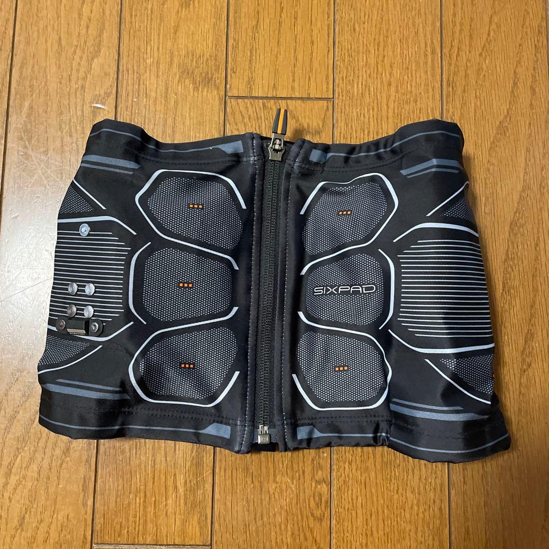【美品】SIXPAD シックスパッド　コアベルトSサイズ　コントローラー付き