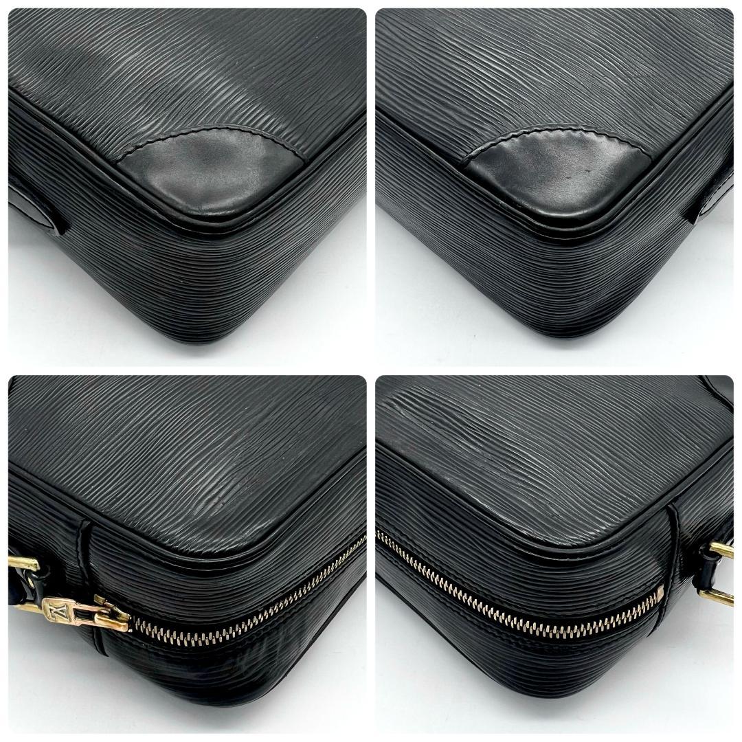 ルイヴィトン エピ トロカデロ27 ブラック ショルダーバッグ ゴールド金具 黒