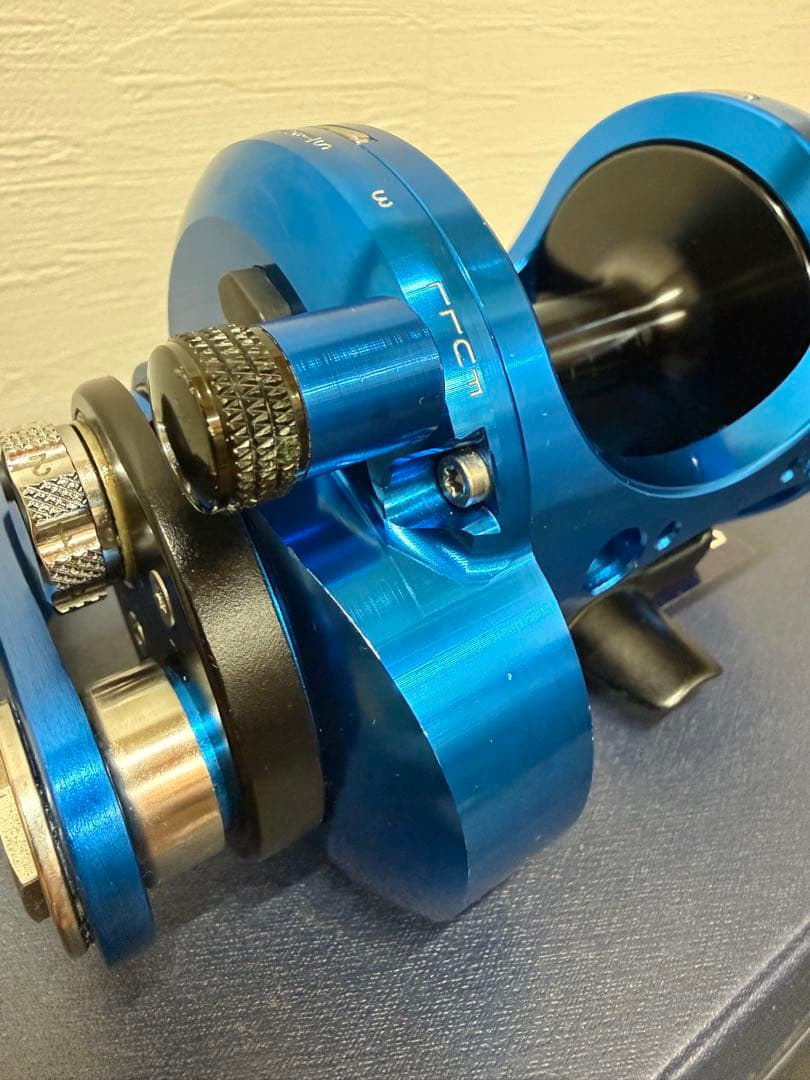 オクマ　両軸リール　（セドロス）