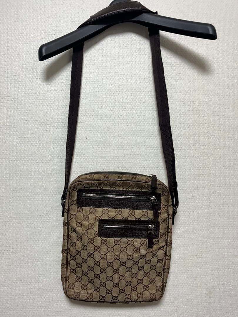 gucci ショルダーバッグ　ビンテージ　GGキャンバス