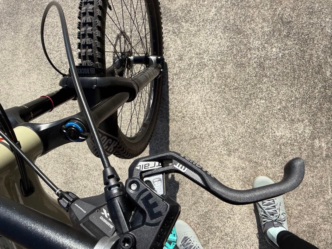 自転車本体 SPECIALIZED STAMPjumperSTAlloy 2019