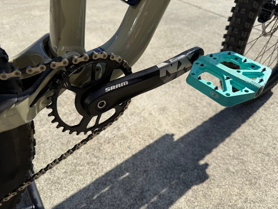 自転車本体 SPECIALIZED STAMPjumperSTAlloy 2019