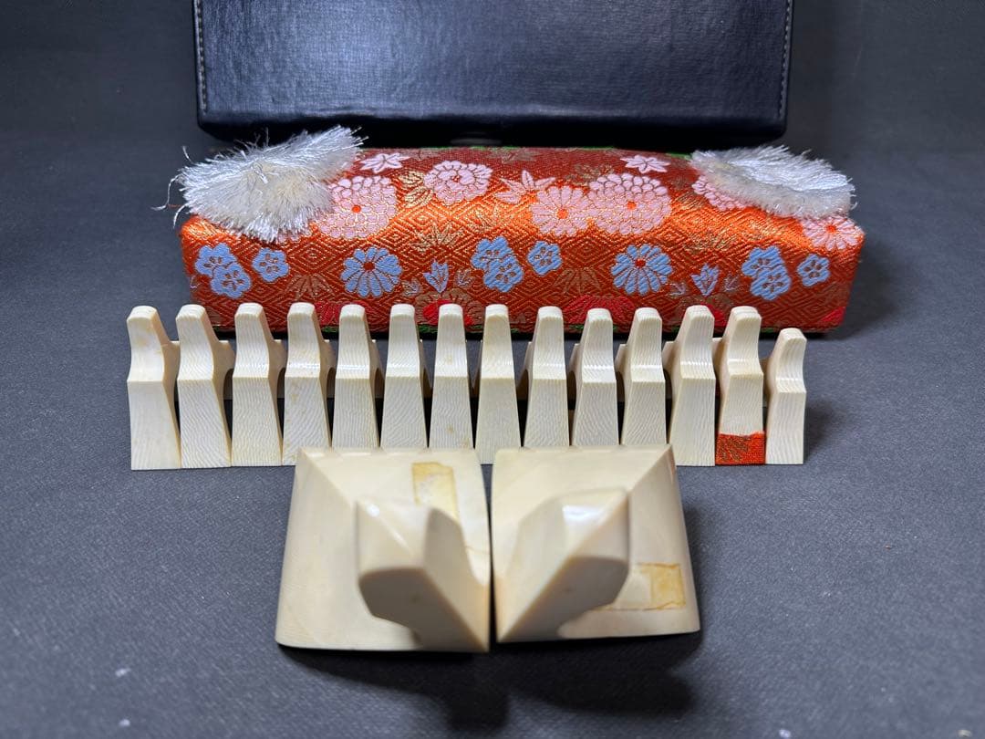 三線　琴柱 筝柱　天然素材 14個セット 和楽器　御琴　和琴 御箏琴柱 琴用