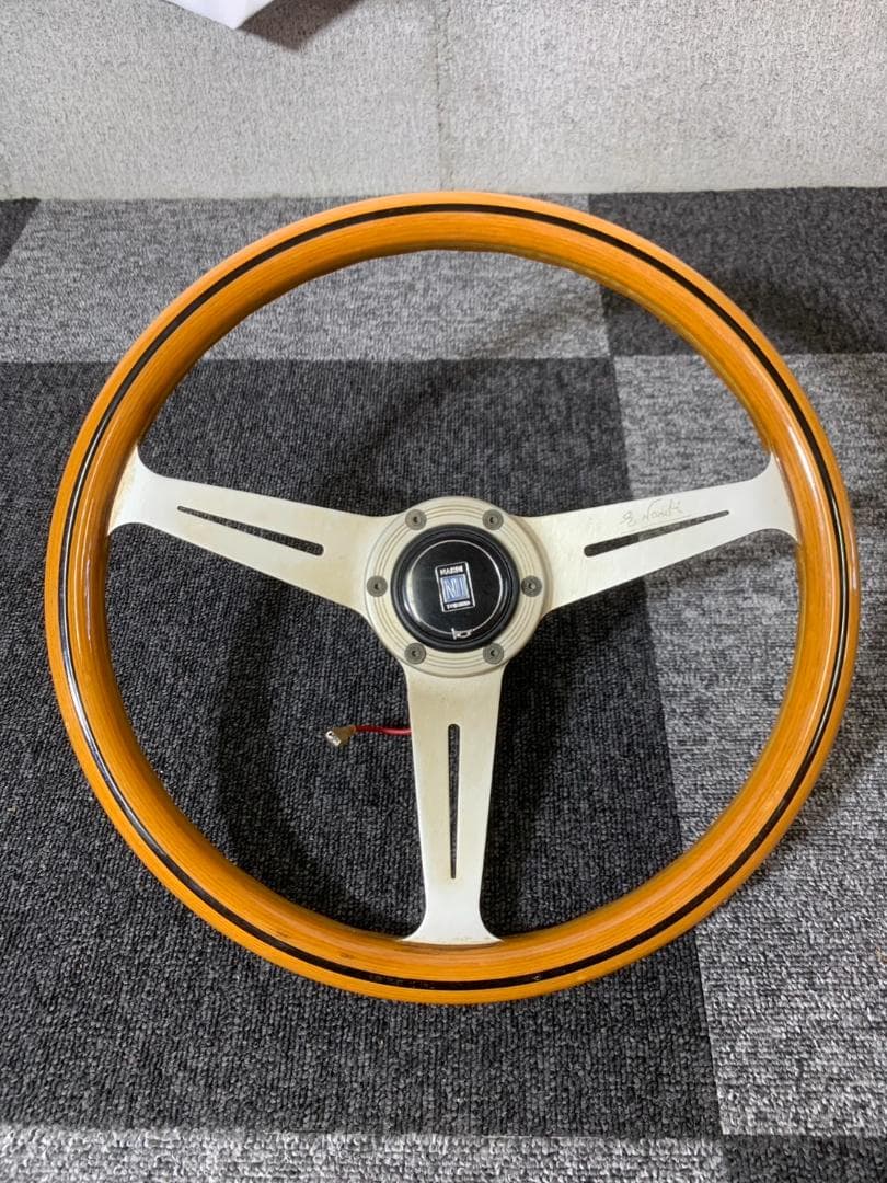 ナルディ クラシック ウッド ステアリング　直径38センチ