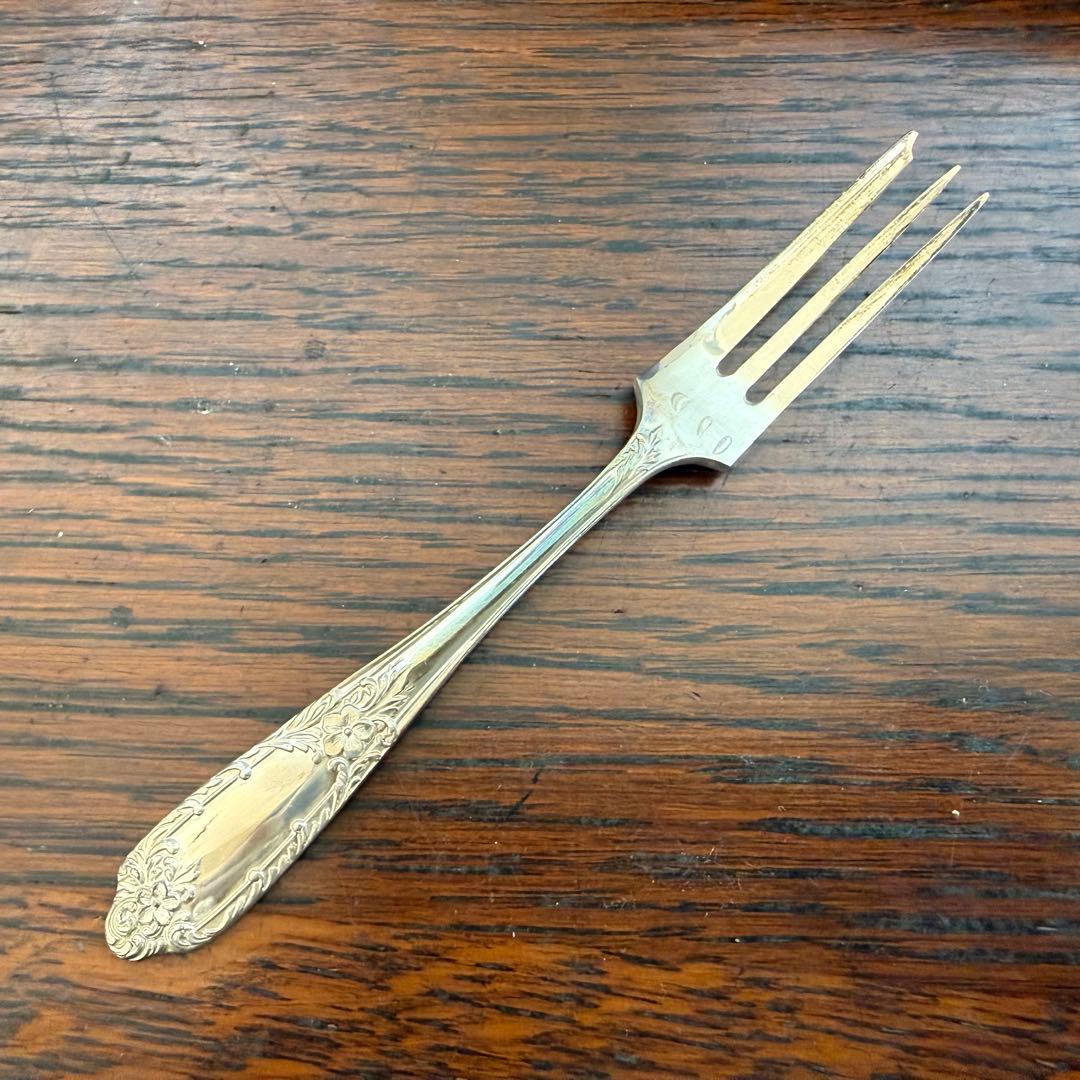 純銀シルバー製フォークセット　可愛い小花パターン