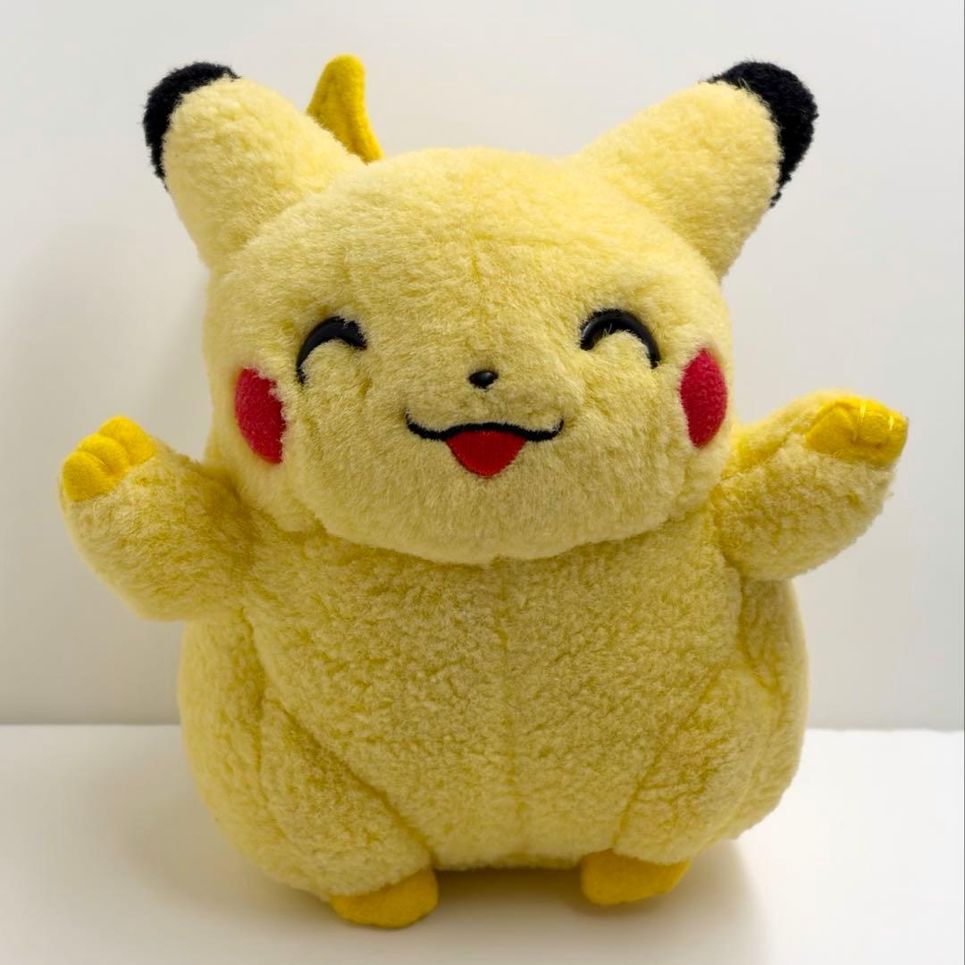 ポケモン　ばんざいピカチュウ ぬいぐるみ TOMY　レトロ　Pokemon レア