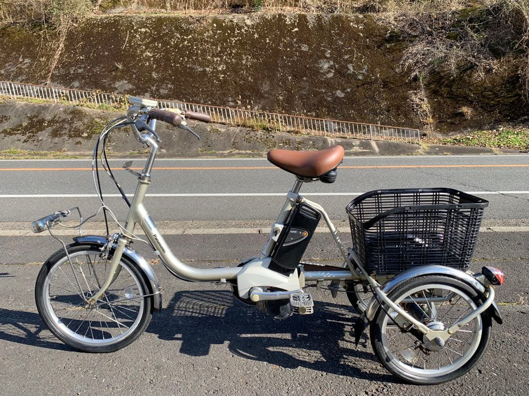 【動作確認済】 送料無料 Panasonic電動アシスト三輪自転車8Ah内3速