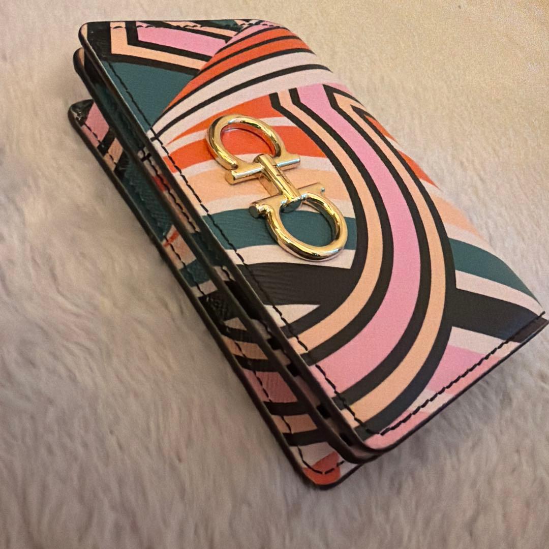 サルバトーレフェラガモ ガンチーニ コンチネンタルウォレット 新品