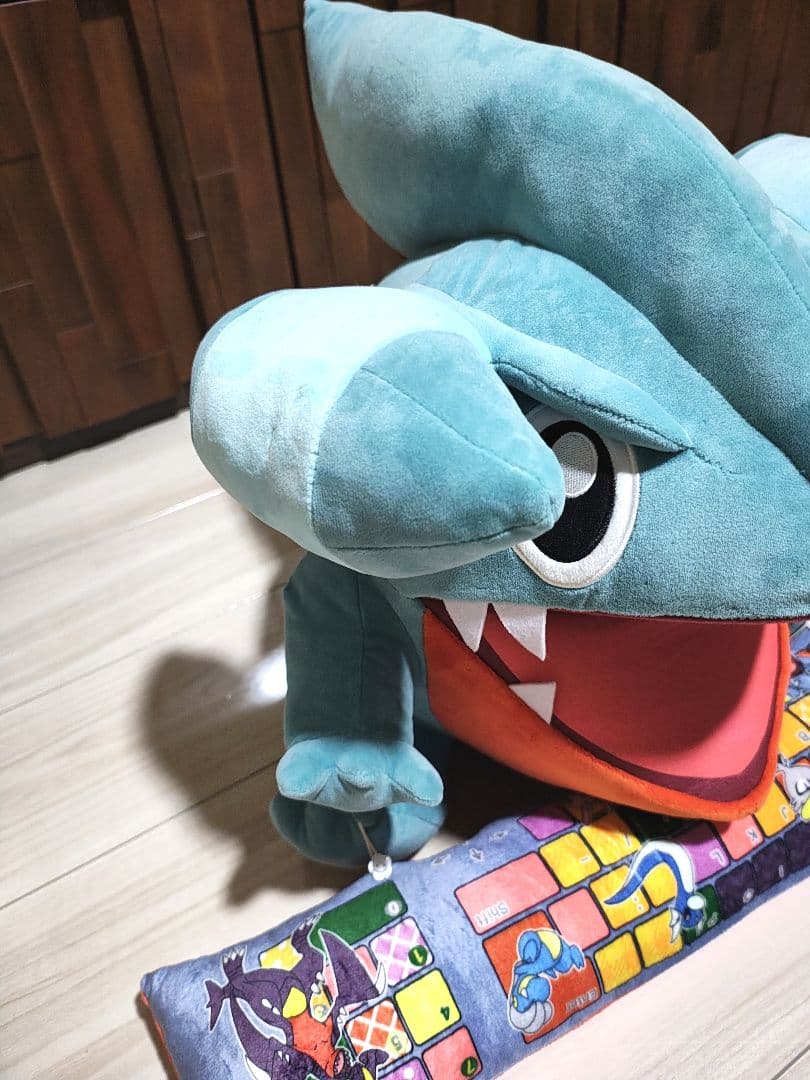 最終値下【タグ付き】プレミアムバンダイ フカマル PCクッション アームレスト付