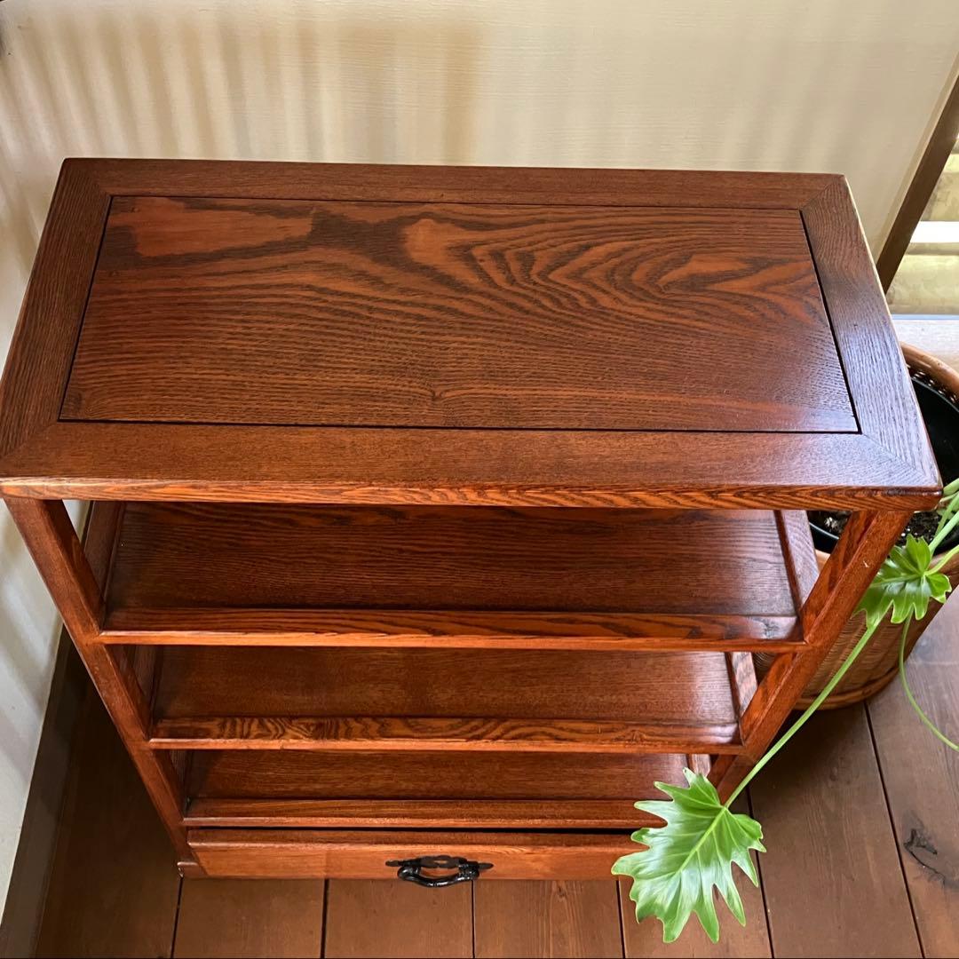 昭和レトロ 木製の丈夫な棚 オシャレなデザイン 広い引き出し付き 良いサイズ感