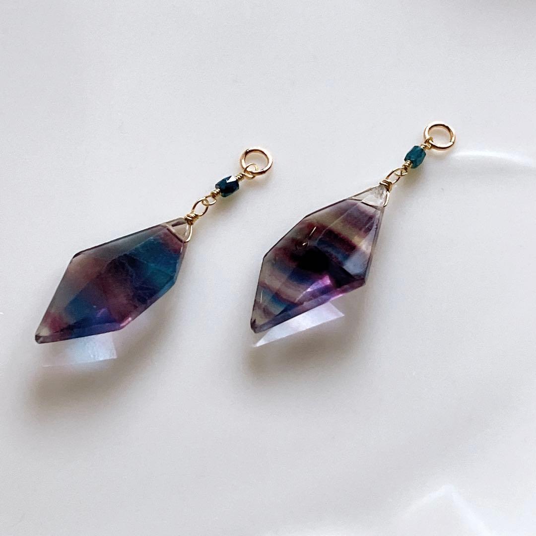 tama◆スピンドルカット バイカラーフローライト×ブルーダイヤチャーム