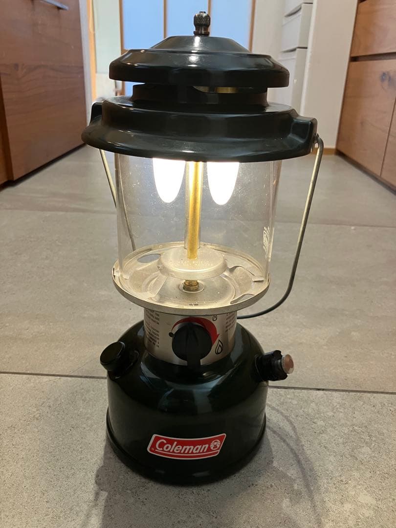 Coleman バッテリーロックLEDノスタルジアランタン