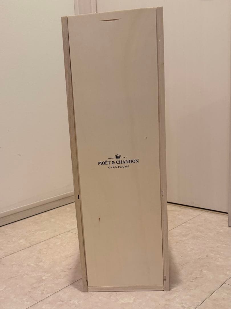 【新品】MOET & CHANDON シャンパン 6000ml 木箱入り