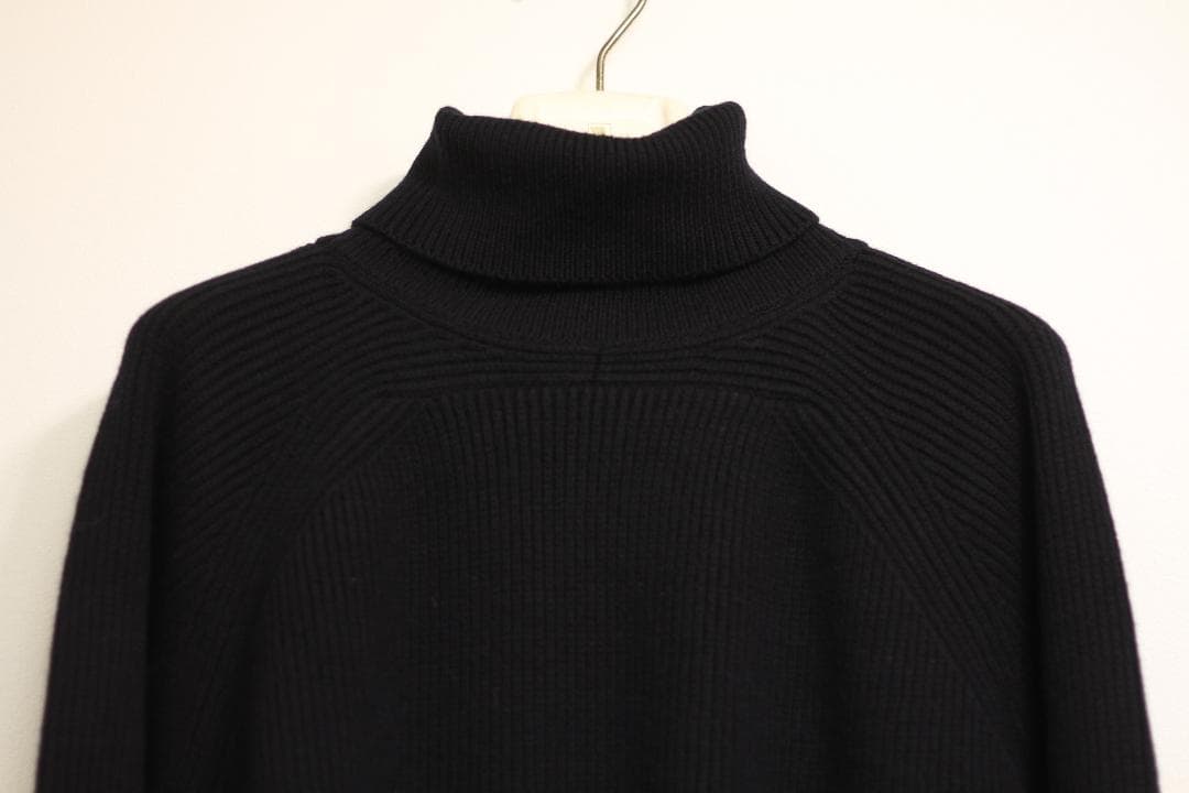 【美品/希少サイズ】AUBERGE タートルネック TRUFFORT ネイビー