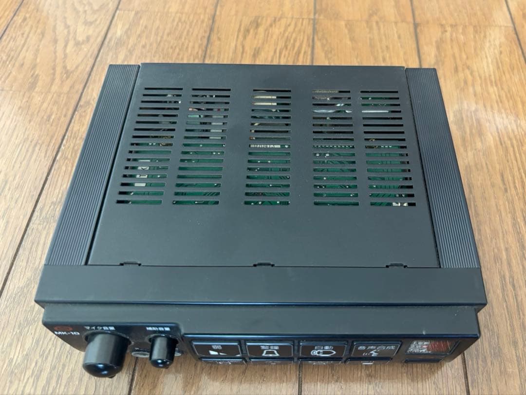 【サイレンアンプ　マイクセット】　大阪サイレン製サイレンアンプ　マイクロホン