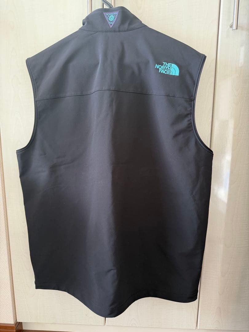 THE NORTH FACE 黒 M ベスト 限定品